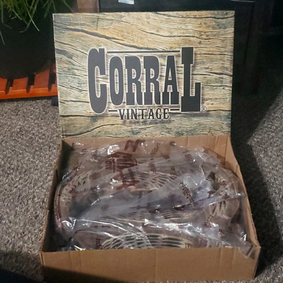 Women's Corral Boots Size 7.5 - Picture 5 of 5